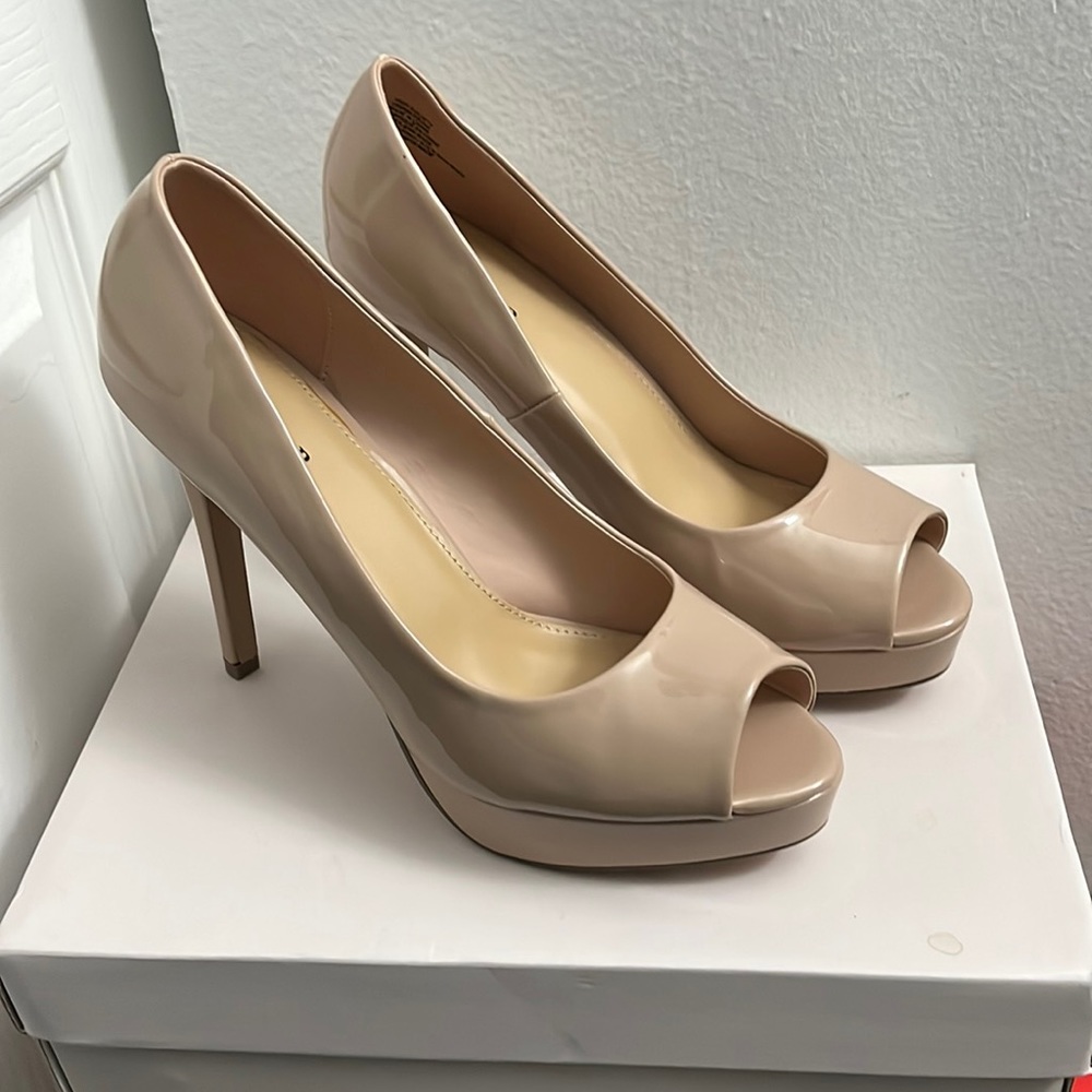 Nude Patent Peep Toe Pumps